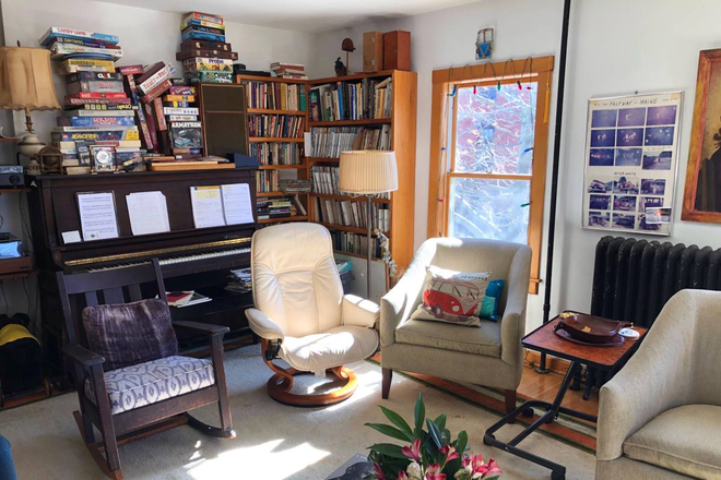 Living room - Room in Shared House in Mid-Cambridge
