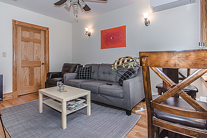 Living Space - Beacon Hill 3 Bed South Russell Apartments