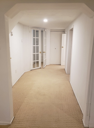 Hallway - 1 Partially Furnished Bedroom in Humewood/Cedarvale Apartments