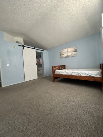 Master bedroom - Rooms for rent House