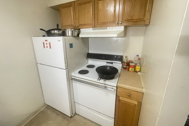 Kitchen - Meadow View Apartments