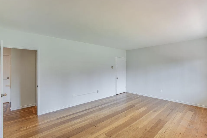 Bedroom. Will be a shared double w/bunkbed provided. - $885 for Double (rent & utilities included) Apartments