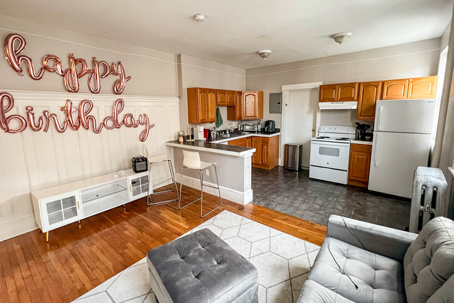 OPEN CONCEPT Living Room/Kitchen - ***MASSIVE 3-BED*** 3 BLOCKS from AGGANIS, NEWLY RENOVATED, BIG Bedrooms, Laundry room in BUILDING Apartments