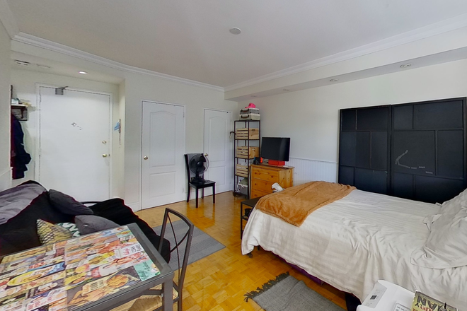 Living Area - 710 Spadina Ave #207: Furnished studio unit located in the heart of the Annex Apartments