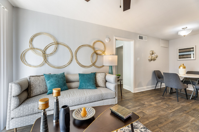 The Grove - The Grove Apartments