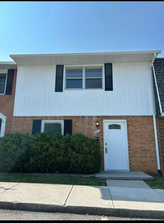 Front - Townhouse near bus station