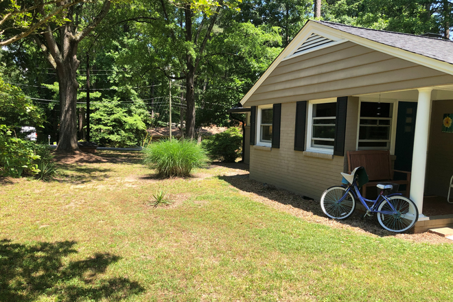 Front Yard - Furnished Private Suite & Dedicated Office in Quiet, Single-Level South Durham Home