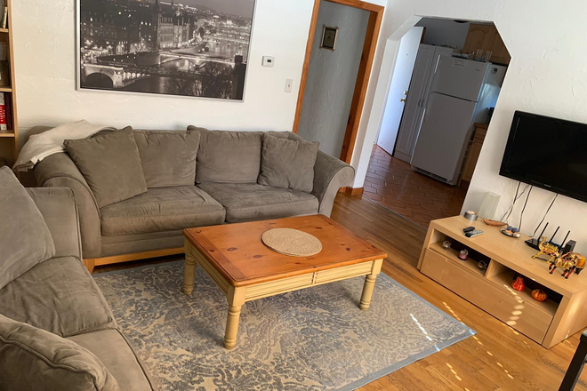 Living room - $3,350 /2br  900ft2 - Davis/Porter: All Utilities, parking included