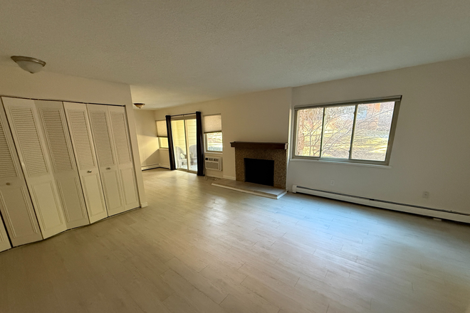 2 - AVAILABLE NOW!: 3055 Corona Trail #K103 Condo