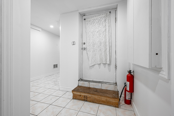 Entrance - Basement- 2 Beds 2 Baths apartment