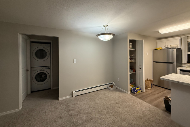 Kitchen - Sugarloaf Estates Apartments