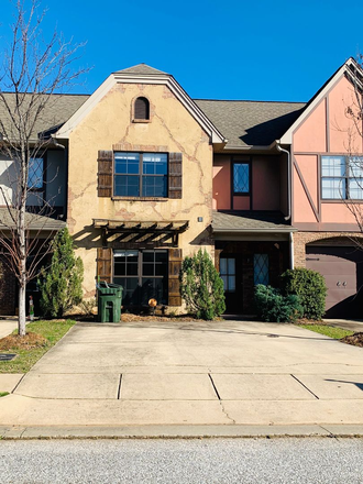 Photo - 2005 Stephanie Court House