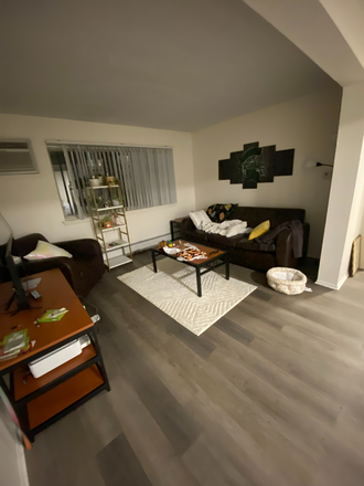 Living room - Capitol Villa Apartments