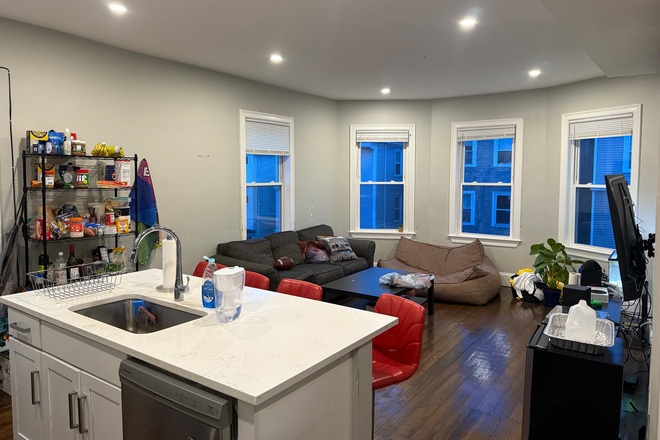 Kitchen - Mission Hill Apartment