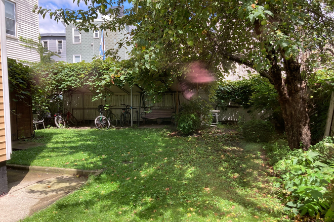 Garden - Cambridge/Kendall/MIT furnished Harvard/MIT/MGH/ Longwood researcher/postdoc/student Apartments
