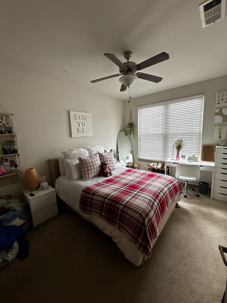 Bedroom - 35 Folly - Furnished 1bd/1ba Sublet! (3 min drive to downtown) Apartments