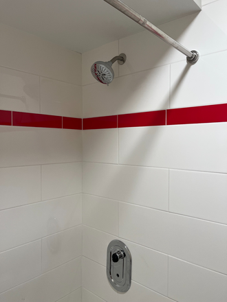 Bathtub with shower - 2 Bedroom / 1-Bath on campus just 1 block from BSB & Library Apartments
