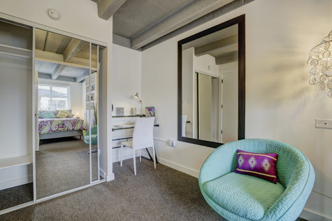 bedroom - Sterling Boulder Apartments
