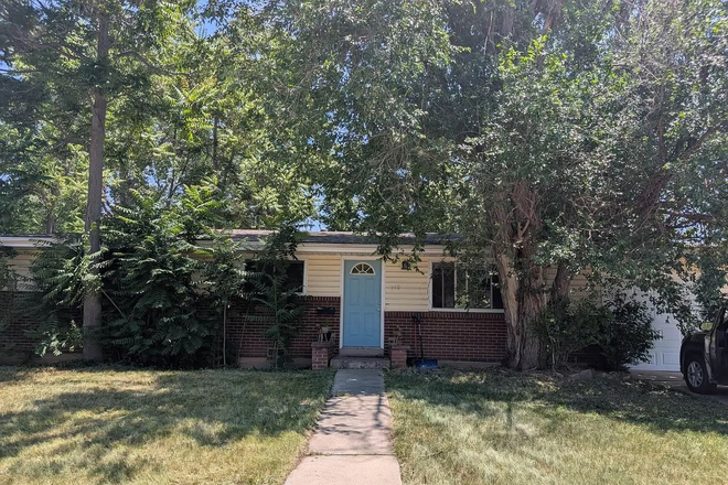 front - Single room with attached bath in 3 bedroom house