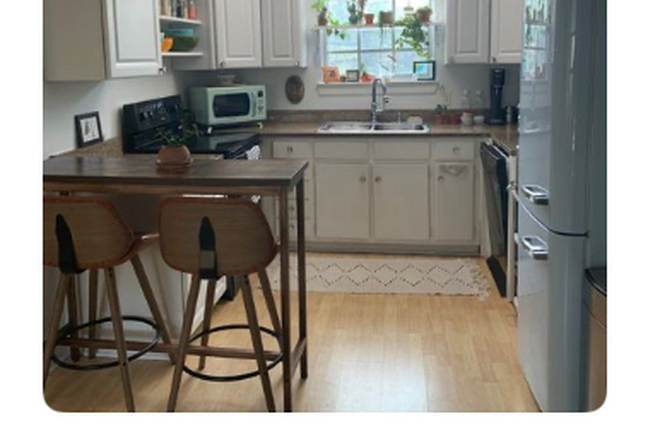 Kitchen - kettle, air fryer, water filter, microwave, coffee maker, etc. - 5 min. to MUSC  - Marsh View - Fully Furnished 2 BR 1 BA - Top Floor Condo - Quiet