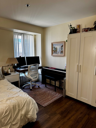 Desk with 2 monitors - Furnished Sunny Room w/ Private Bath for Winter Sublease Apartments