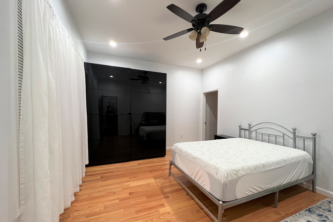 Bedroom - $1650/Br, OWN BATHROOM, furnished, cover all. Cambridge. walk to T Redline Central Porter sq.