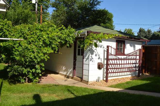 3153 Broadway - 3153 Broadway (2BR/ 1BA) House