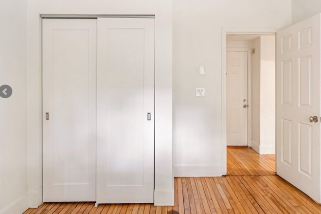 closet, entrance to bedroom for rent - Center St Terr Apartment