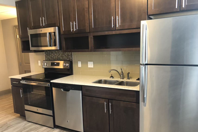 kitchen - 6820 Delmar Blvd
