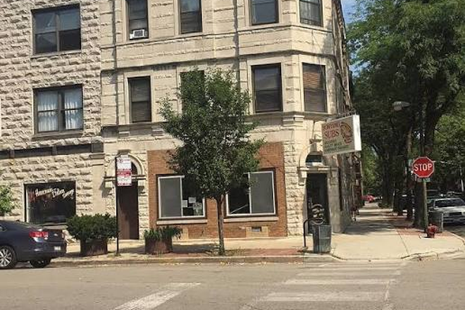 Outside street, next to Fontano's - 1BR for rent in Little Italy, 6 minutes from library Condo