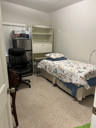 Bedroom, with Fridge, Microwave and Rolling Chair Chair - Room with House Bathroom to be Shared. House in the Roads section near Brickell Area.