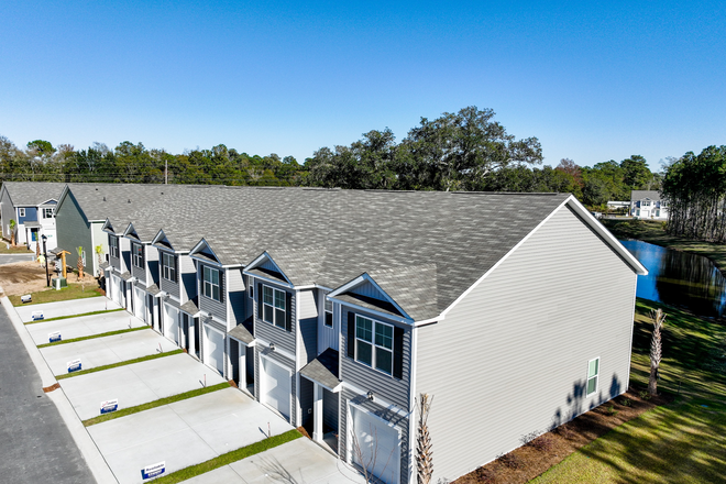 Aerial side view - Amazing Student Housing Rental within 1 mile from Campus!