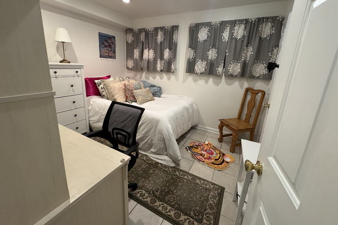bedroom - Private English Basement Room in Glover Park Townhome