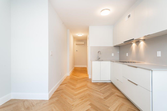 1 - Classic and Updated Studios on Mass Ave, No Broker Fee Apartments