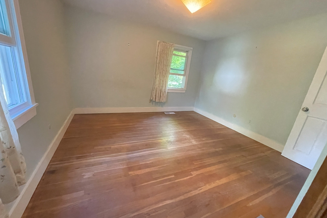 Bedroom - 535 West St House