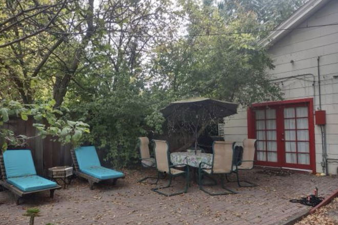  - Beautiful house looking in Berkeley for housemate