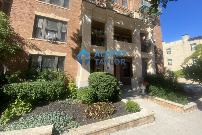 Exterior - Renovated 3 Bedroom Condo!! No Broker Fee!!