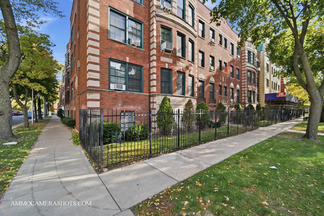 side street view - 3 Bedroom, 3 Bath Condo close to campus