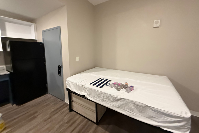 Bed area - Midtown Apartments