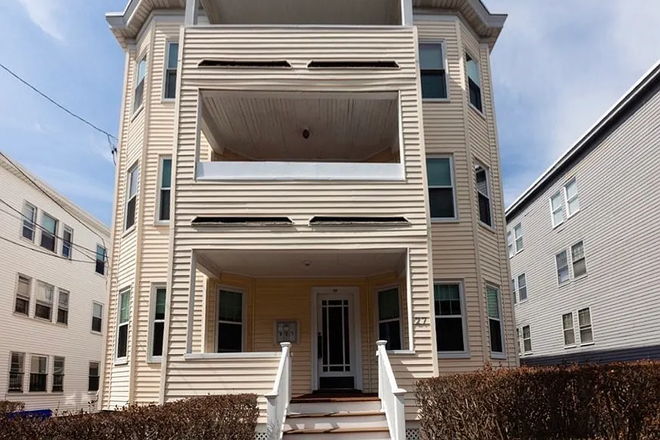 Outside Street View - Room in 4bed/2bath looking for female roommate