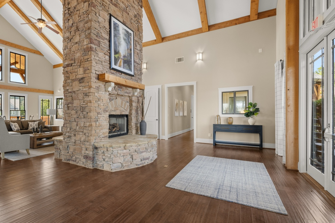 Clubhouse - Townhome (4Bed, 2.5 Bath), 1.5 miles from Dahlonega Campus