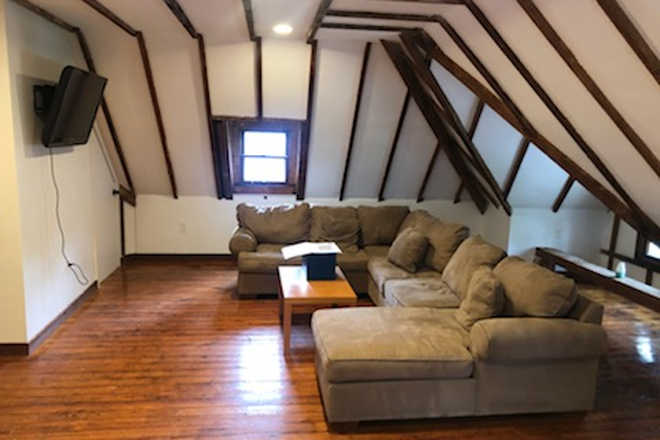 Living Room/Dining Room - Fully furnished spacious 3 BR apartment in Beautiful Victorian Home - 1 bedroom available