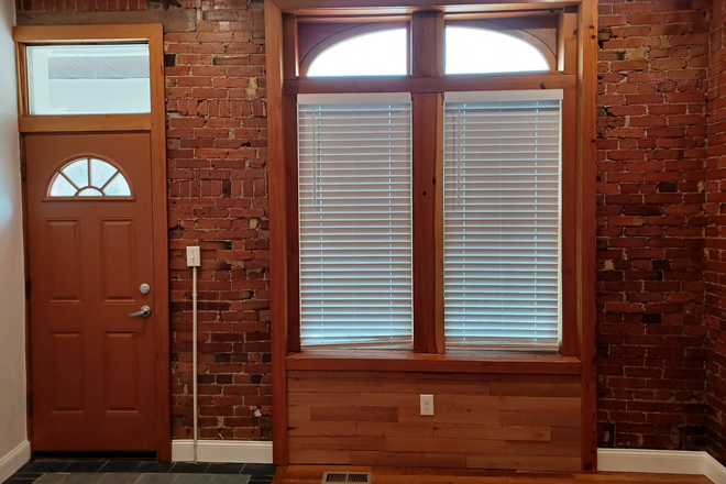 Very cool woodwork - Grove Townhouse Apartment
