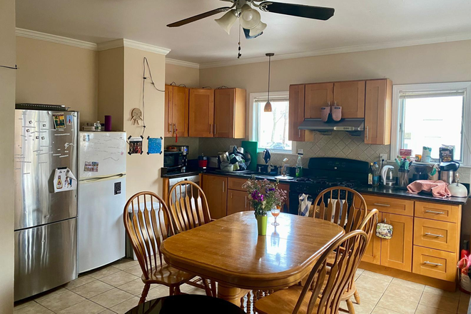 Kitchen - Amazing room in a great house very close to MIT!