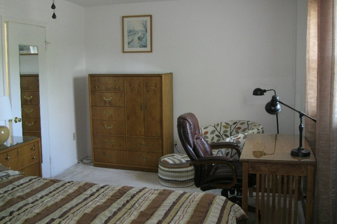 Bedroom and desk area - Furnished Master Bedroom with  private bath; walk to GMU Townhome