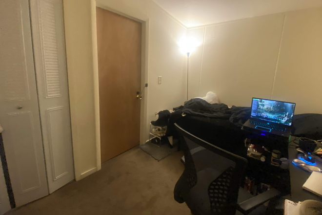 Bedroom - Puffton Village Study room lease transfer