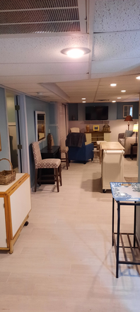 General unit view - 21 Middle Road, 15 mins from URI, privately owned, near beach, amenities nearby, utilities included.