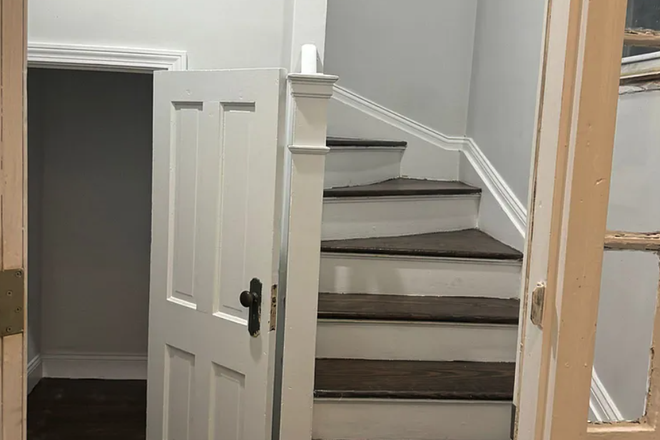 Stairs and hallway closet - Newly Remodeled 3 bedroom PLUS Private office or 4th bedroom-close to Brown & Miriam House