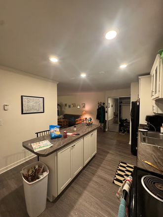 Kitchen - Berrytree Apartments