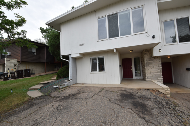 Exterior - 3355 Stanford Ave (4BR/ 2BA) Duplex